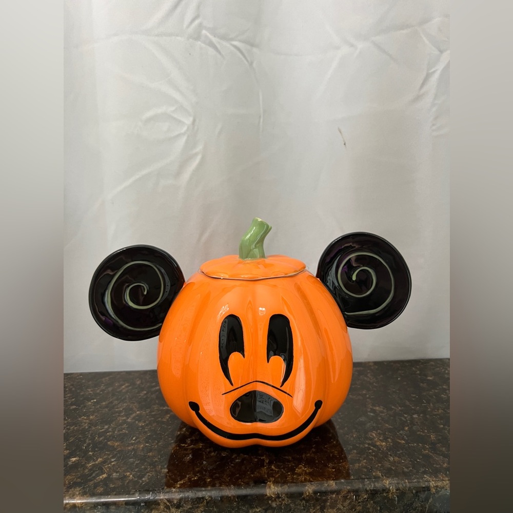 Adorable Mickey Mouse pumpkin canister